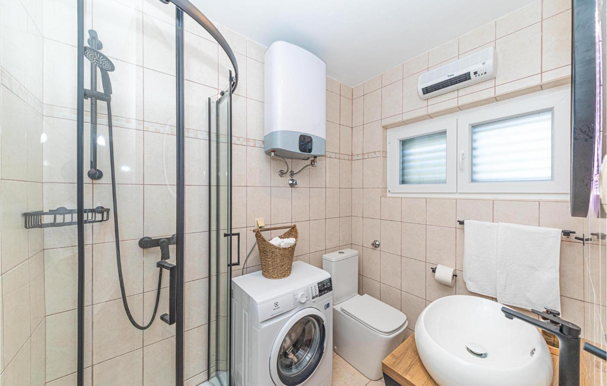 3 Bedroom Lovely Home In Jadrija Exterior foto